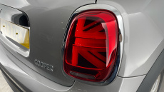 MINI Hatchback 1.5 Cooper Classic 3dr Auto Petrol Hatchback